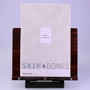 Bild des Verkufers fr Skin + Bones: Parallel Practices in Fashion and Architecture zum Verkauf von Salish Sea Books