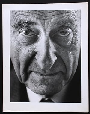 Portrait photographique de Raymond Aron par Bruno de Monès (tirage vintage signé)