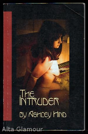 Immagine del venditore per THE INTRUDER venduto da Alta-Glamour Inc.