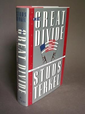 Bild des Verkufers fr The Great Divide: Second Thoughts on the American Dream zum Verkauf von Bookworks [MWABA, IOBA]