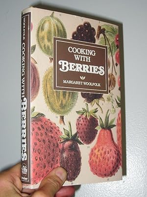 Immagine del venditore per Cooking With Berries venduto da cookbookjj