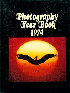 Bild des Verkufers fr Photography Year Book 1974 zum Verkauf von Studio Bibliografico Marini