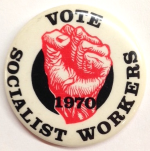 Imagen del vendedor de Vote Socialist Workers 1970 [pinback button] a la venta por Bolerium Books Inc.