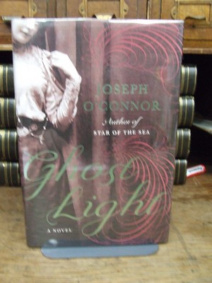 Bild des Verkufers fr Ghost Light: A Novel zum Verkauf von Kennys Bookstore
