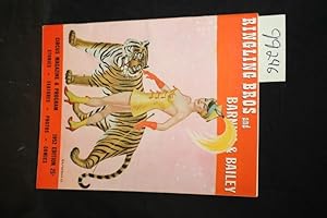 Image du vendeur pour Ringling Bros And Barnum & Bailey. Circus Magazine & Program 1952 mis en vente par Princeton Antiques Bookshop