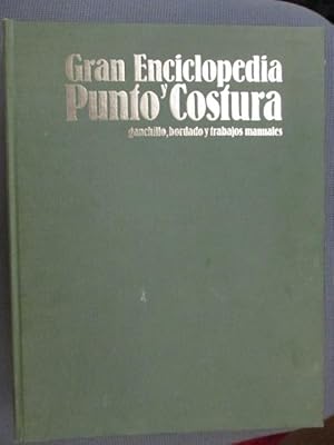 Seller image for GRAN ENCICLOPEDIA PUNTO Y COSTURA. Tomo 22. Patrones y calcos. Ganchillo, bordado y trabajos manuales. Patrones 1 al 21 y 23 al for sale by LIBRERIA AZACAN