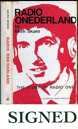 Immagine del venditore per Radio Onederland; The Story of Radio One [Signed] venduto da Little Stour Books PBFA Member