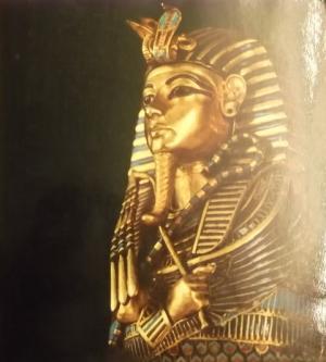 Imagen del vendedor de Echnaton Nofretete Tutanchamun. [Ausstellungskatalog] 15. Juli - 26. September 1976. a la venta por AphorismA gGmbH