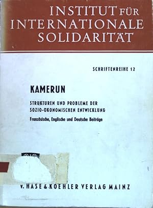 Immagine del venditore per Kamerun : Strukturen u. Probleme d. sozio-konomischen Entwicklung; franzsische, englische u. deutsche Beitr. Schriftenreihe ; Bd. 12 venduto da books4less (Versandantiquariat Petra Gros GmbH & Co. KG)