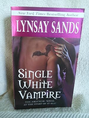 Seller image for Single White Vampire for sale by Prairie Creek Books LLC.