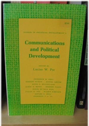 Imagen del vendedor de Communications and Political Development a la venta por PsychoBabel & Skoob Books