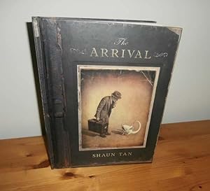 Imagen del vendedor de The Arrival a la venta por Kelleher Rare Books