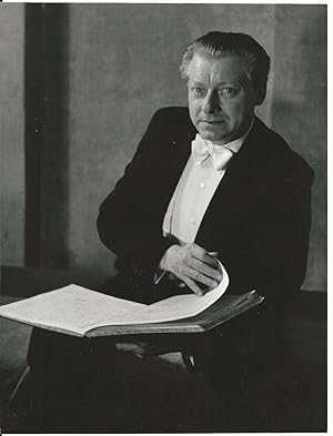 Hans Schmidt-Isserstedt.