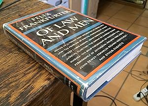 Image du vendeur pour Of Law and Men: Papers and Addresses of Felix Frankfurter 1939-1956 mis en vente par Xochi's Bookstore & Gallery