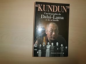 Imagen del vendedor de KUNDUN. Une biographie du Dala-Lama et de sa famille a la venta por Le temps retrouv