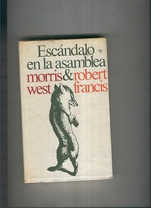 Seller image for Escandalo en la asamblea for sale by El Boletin