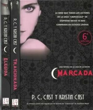 Seller image for La casa de la noche. 3 tomos: Elegida, Traicionada, Marcada for sale by Librera Cajn Desastre