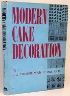 Image du vendeur pour Modern Cake Decoration mis en vente par Books Written By (PBFA Member)