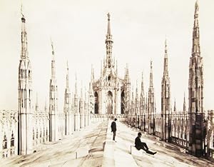 Bild des Verkufers fr Milan. Collection de photographies originales. zum Verkauf von Harteveld Rare Books Ltd.