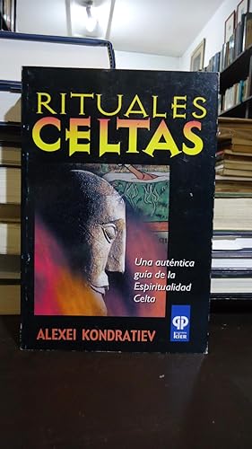 Immagine del venditore per RITUALES CELTAS. UNA AUTNTICA GUA DE LA ESPIRITUALIDAD CELTA venduto da Ernesto Julin Friedenthal