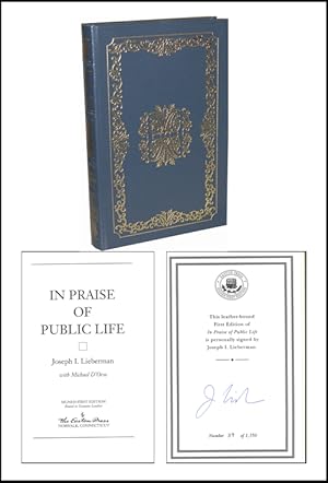 Immagine del venditore per In Praise of Public Life venduto da Parrish Books