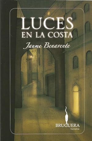 Seller image for LUCES EN LA COSTA for sale by Librovicios
