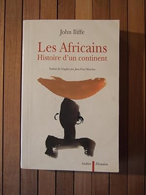 Imagen del vendedor de Les Africains : Histoire d'un Continent a la venta por Domifasol