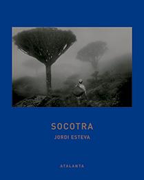 Seller image for SOCOTRA Incluye el DVD de la pelcula SOCOTRA LA ISLA DE LOS GENIOS Socotra for sale by LIBROPOLIS