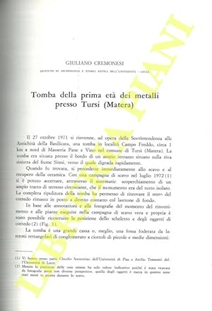 Tomba della prima età dei metalli presso Tursi (Matera) .