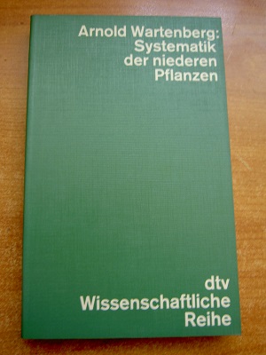 Systematik der niederen Pflanzen : Bakterien, Algen, Pilze, Flechten.