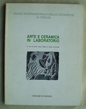 Immagine del venditore per Arte e Ceramica in Laboratorio venduto da Design Books