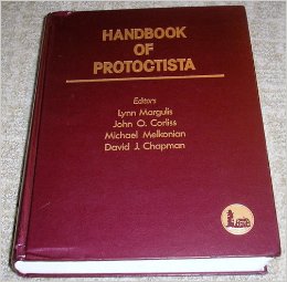 Imagen del vendedor de Handbook of Protoctista; the structure, cultivation, habitats, and life histories of the eukaryotic microorganisms and their descendants exclusive of animals, plants, and fungi ; a guide to the algae, ciliates, foraminifera, sporozoa, water molds, slime molds, and the other protoctists. a la venta por Antiquariat Heinzelmnnchen