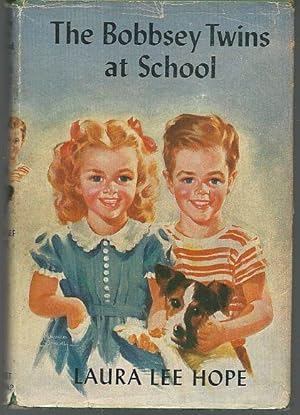 Image du vendeur pour BOBBSEY TWINS AT SCHOOL mis en vente par Gibson's Books