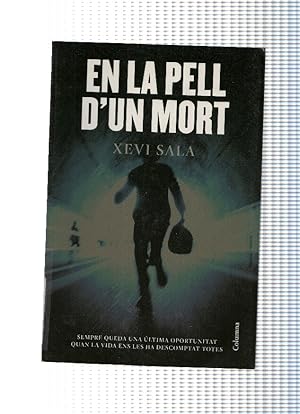Bild des Verk�ufers f�r En la pell d un mort zum Verkauf von El Boletin