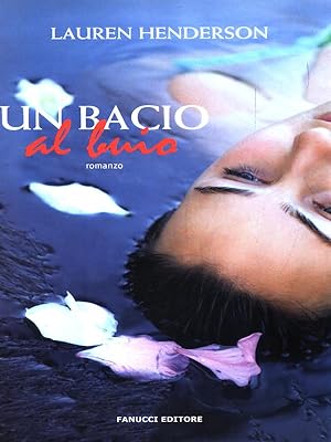 Seller image for Un bacio al buio for sale by Librodifaccia
