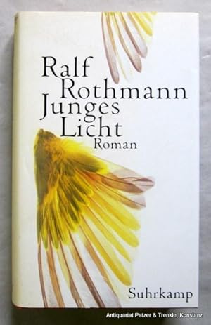 Bild des Verkufers fr Junges Licht. Roman. Frankfurt, Suhrkamp, 2004. 236 S., 2 Bl. Or.-Lwd. mit Schutzumschlag. (ISBN 3518416405). zum Verkauf von Jrgen Patzer