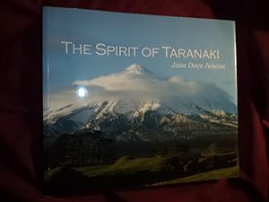 Bild des Verkufers fr The Spirit of Taranaki. Te Wairua O Taranaki. zum Verkauf von BookMine