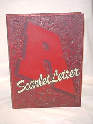 Image du vendeur pour Scarlet Letter 1943, Rutgers Year Book mis en vente par Princeton Antiques Bookshop