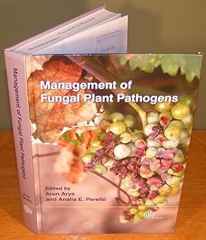 Bild des Verkufers fr MANAGEMENT OF FUNGAL PLANT PATHOGENS zum Verkauf von Librairie Montral