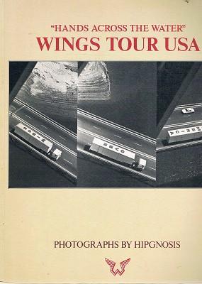 Imagen del vendedor de Wings Tour USA: Hands Across The Water a la venta por Marlowes Books and Music