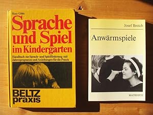 Bild des Verkufers fr Zwei Bcher: 1. Sprache und Spiel im Kindergarten. Handbuch zur Sprach- und Spielfrderung mit Jahresprogramm und Anleitungen fr die Praxis ; 2. Anwrmspiele. ber einhundert neue Gruppenspiele zum Verkauf von Versandantiquariat Manuel Weiner