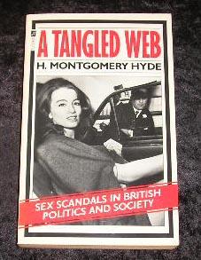 Imagen del vendedor de A Tangled Web a la venta por Yare Books