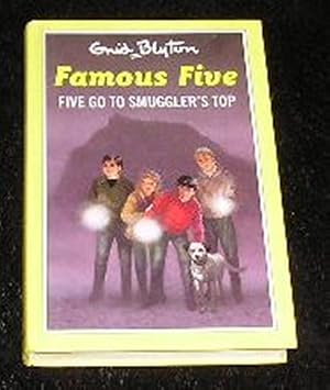 Immagine del venditore per Famous Five Five go to Smuggler's Top venduto da Yare Books