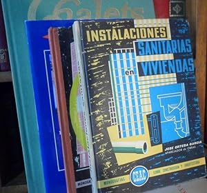 Imagen del vendedor de EL SISTEMA DE CUBIERTA INVERTIDA + CHALETS 49 proyectos para montaa y playa - Planos de planta, fachada y proyectos + FORJADO Y ENTRAMADO DE PISOS + INSTALACIONES SANITARIAS EN VIVIENDAS (4 libros) a la venta por Libros Dickens