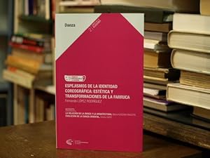 Espejismos de la identidad coreográfica: Estética y transformación de la farruca: I Premio de Inv...