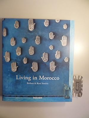 Seller image for Living in Morocco. for sale by Druckwaren Antiquariat