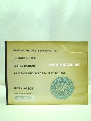 Immagine del venditore per Badges & Distinctive Insignia Of The United Nations Peacekeeping Forces - 1947 to 1989, venduto da Antiquariat Ehbrecht - Preis inkl. MwSt.