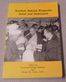 Bild des Verkufers fr Kushok Bakula Rinpoche: Saint and Statesman zum Verkauf von Books of Paradise