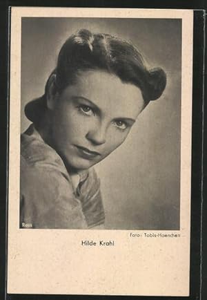 Seller image for Ansichtskarte Schauspielerin Hilde Krahl ernst in die Kamera blickend for sale by Bartko-Reher