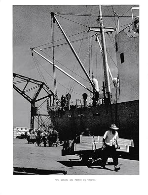 Image du vendeur pour LAMINA 5941: Estampa del Puerto de Valencia mis en vente par EL BOLETIN